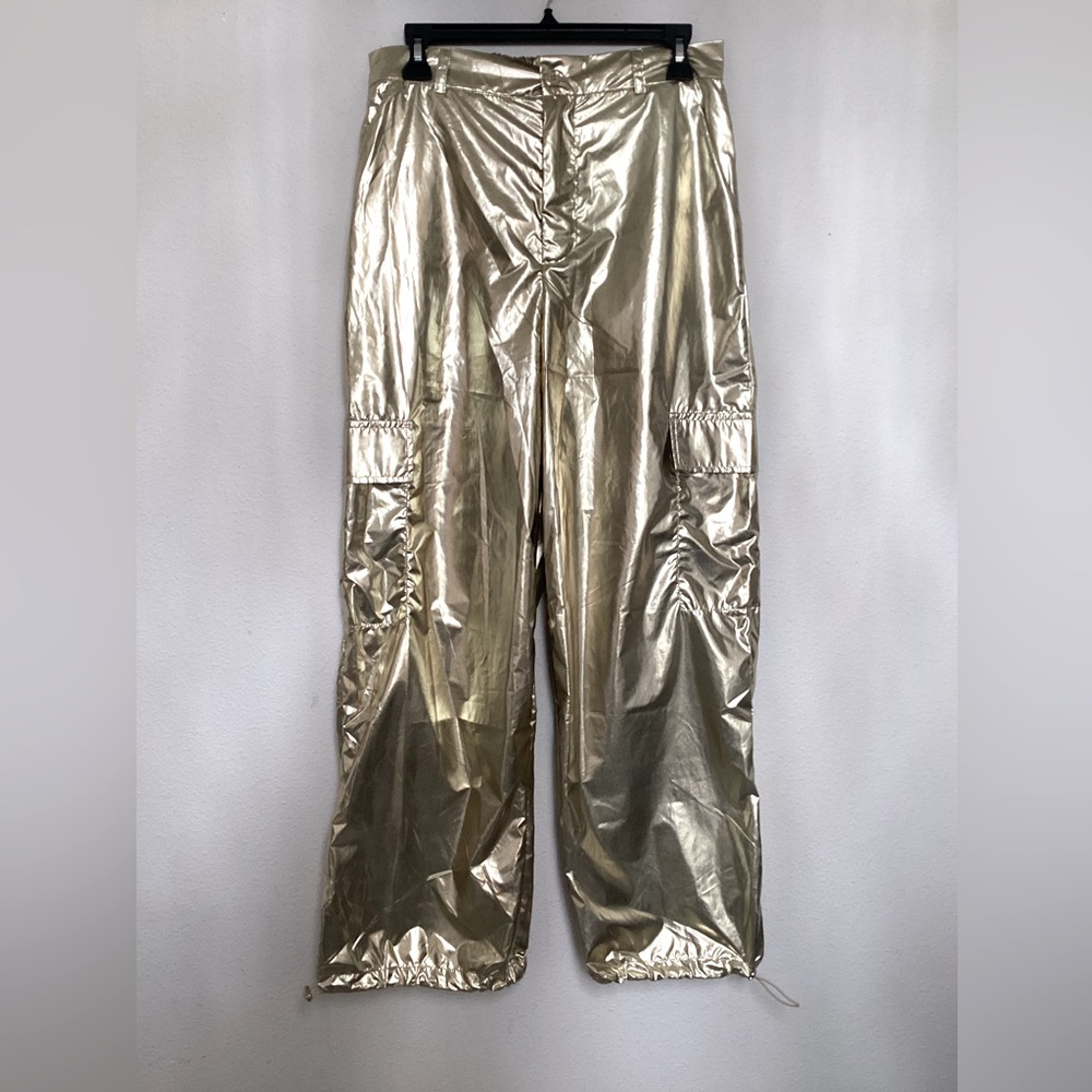 Fashion Nova | Metallic Cargo Jogger | size: L |color: Gold | NWT